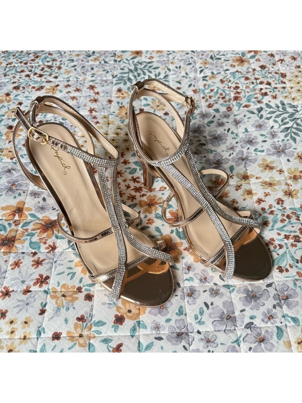 Cupid Gold Heels Sz9 4”